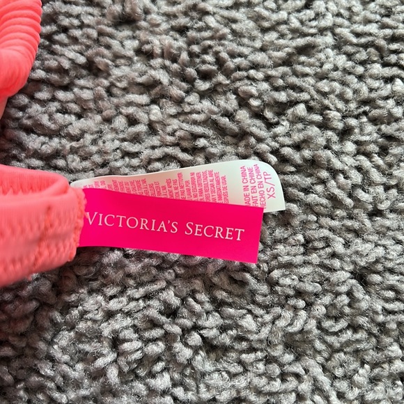 Victoria’s Secret swim top - Picture 3 of 4